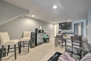 6 Mi to National Mall: Modern DC Apartment! - Image 4