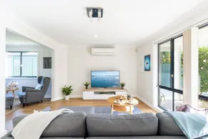 Akoya House 122 Tomaree Rd Pet friendly linen air conditioning WiFi and boat parking - Image 3