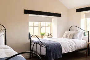 Charmant appartement adapté aux familles avec jardin - Image 3