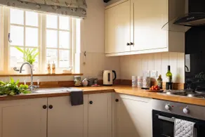 Charmant appartement adapté aux familles avec jardin - Image 5