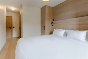 Luxurious 4-room with pool, gym, spa and parking - Image 3