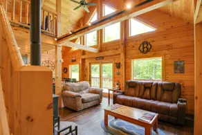 Londonderry Chalet w/ Deck, Fire Pit & Views! - Image 3