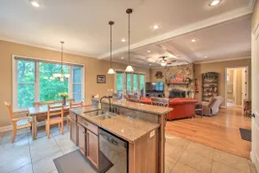 Townville Lakefront Cottage w/ Private Dock! - Image 5