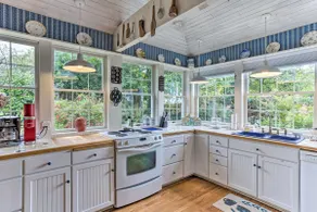 Charming Historic Retreat Near Poverty Bay! - Image 3