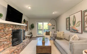 Creek View Villa - Full kitchen cozy fireplace Wifi golf course views - Image 5