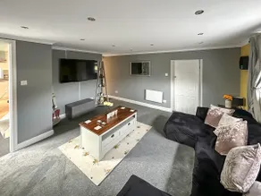 The Beehive - Image 3