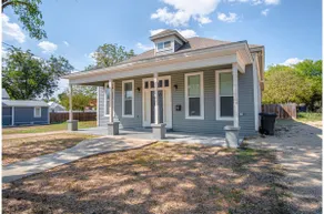 Gorgeous Family-Friendly Home Near Downtown - Image 2