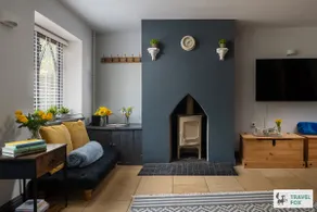 Angel Cottage - 5 mins drive to Alton Towers! - Image 4