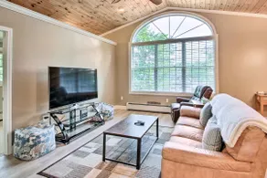 Readfield Retreat w/ Lake Maranacook Views! - Image 4