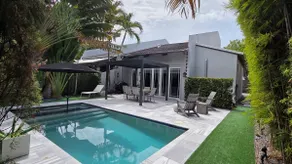 Fun Location! 1 block to Las Olas Pool & Parking - Image 2