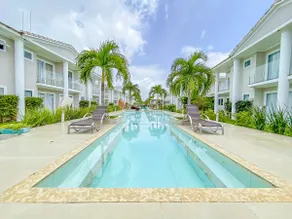 Entire air-conditioned house with 2 en-suites, private gourmet - Image 5