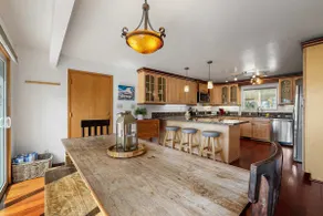 Hall Court Manor - Hot Tub, Pet Friendly, Pool Table! - Image 5