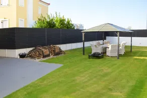 White & Black Aegina - Private Garden & Parking - Image 3