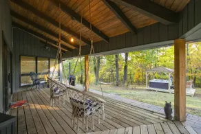 Victory View Retreat Modern Group Stay - Image 5