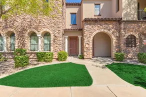 Serenity Town House! Heated Pool, Gym! - Image 2