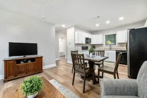 Walk Everywhere 1BR | Prime Downtown Locale - Image 3