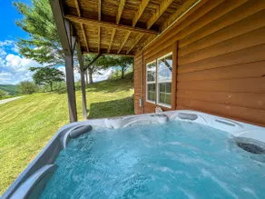 Trade the Heat for Mountain Breezes 3br3ba Hot Tu - Image 3