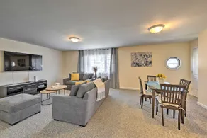 Glen Cove Home: Walk to Boardwalk + Dining! - Image 2