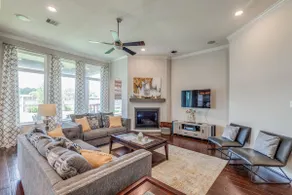 Katy Retreat - 5 Bed -Pergola- 5 min to Katy Mills - Image 5