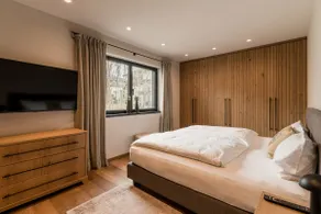 Luxury Chalet: Sauna, Walk to Lift, Mountain Views - Image 3