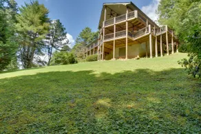 Stunning Dillard Home w/ Yard in Sky Valley! - Image 2
