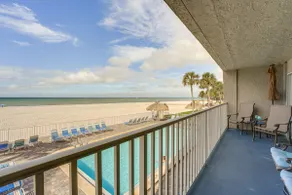 Beachfront Condo w/ Pool in Redington Shores - Image 2