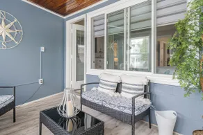 Coastal Condo - Close to Beach & Entertainment - Image 2