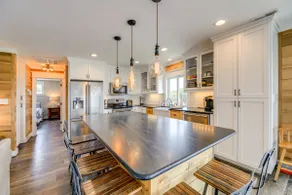 Steps to Beach: Bright Emerald Isle Retreat - Image 5