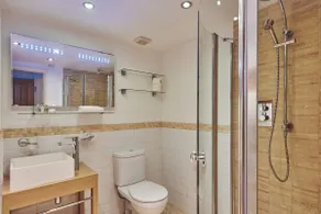 Luxury Country House Private Bathroom Terrace - Image 5
