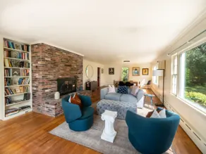 Renovated, Five Bedrooms In Historic Williamstown - Image 3
