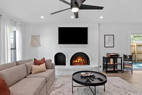 Best Location! 6 beds! Patio+Fire Pit+Game Room - Image 5