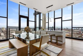 Top of River West: Luxe Penthouse for Groups - Image 3