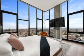 Top of River West: Luxe Penthouse for Groups - Image 2