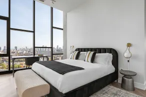 Exclusive Penthouse: Breathtaking Getaway - Image 3