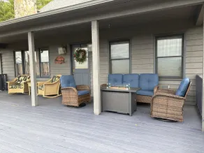 Hold your Horses: Mountain Cabin, Panoramic View, Hot Tub, WiFi, Fire Table - Image 4
