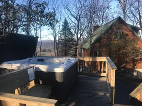 Gemütliche Berghütte mit Whirlpool, Kamin, in der Nähe von Boone - Image 5