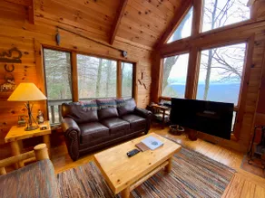 Gemütliche Berghütte mit Whirlpool, Kamin, in der Nähe von Boone - Image 3