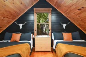 3/4 Mile To Downtown/Hot Tub/ ~ My Alpine Shack - Image 3
