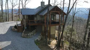 Golden Eagle Landing: Modern Mountain Getaway, Hot Tub, Pet Friendly, WiFi, Long - Image 3