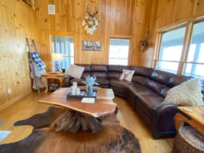 Great Dane: Pet Friendly Mtn Top Cabin, SmartTVs - Image 4