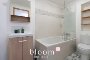 Beautiful apartment in the city center - Image 5