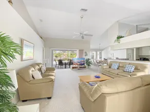 Fabulous Fairway, heated pool, sleeps 8 - Image 3