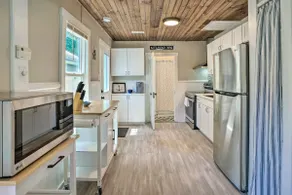 Chic Cottage w/ Private Yard: Steps to Beach! - Image 5