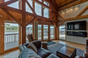 Custom Waterfront Lodge, 4 bed, 4 Bath, Sleeps 12! - Image 2