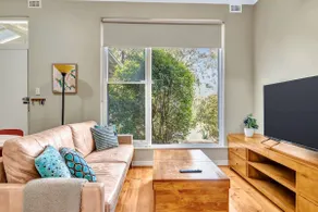 East Parklands Cottage - A Dreamy Garden Hideaway - Image 2
