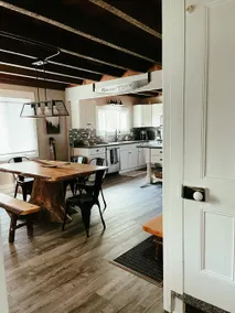 Crippen Run Farmhouse - Image 2