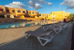 Casa Rosa – Bahía Sol complex in the city center - Image 5