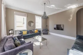 Barton House- Central Four Bed Townhouse - Image 5