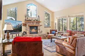 Dreamy 6 BR with Hot Tub Walk to Goose Pasture Tarn - Image 2