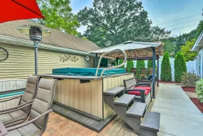 Pet-Friendly Taylor Home w/ Backyard Oasis! - Image 2